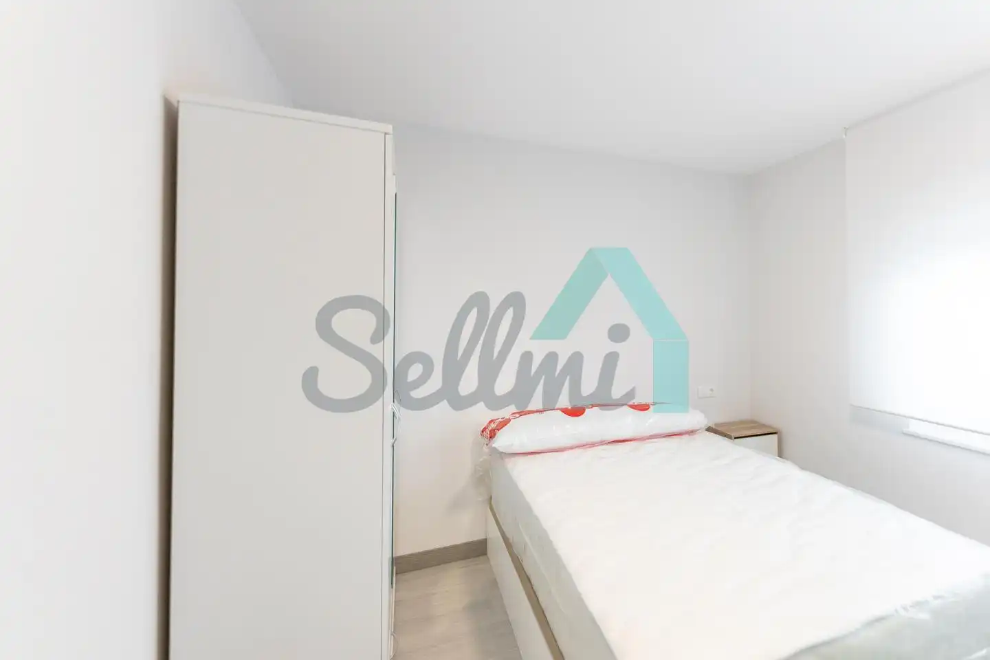Bedroom of Flat for share in Oviedo   with Heating, Furnished and Internet