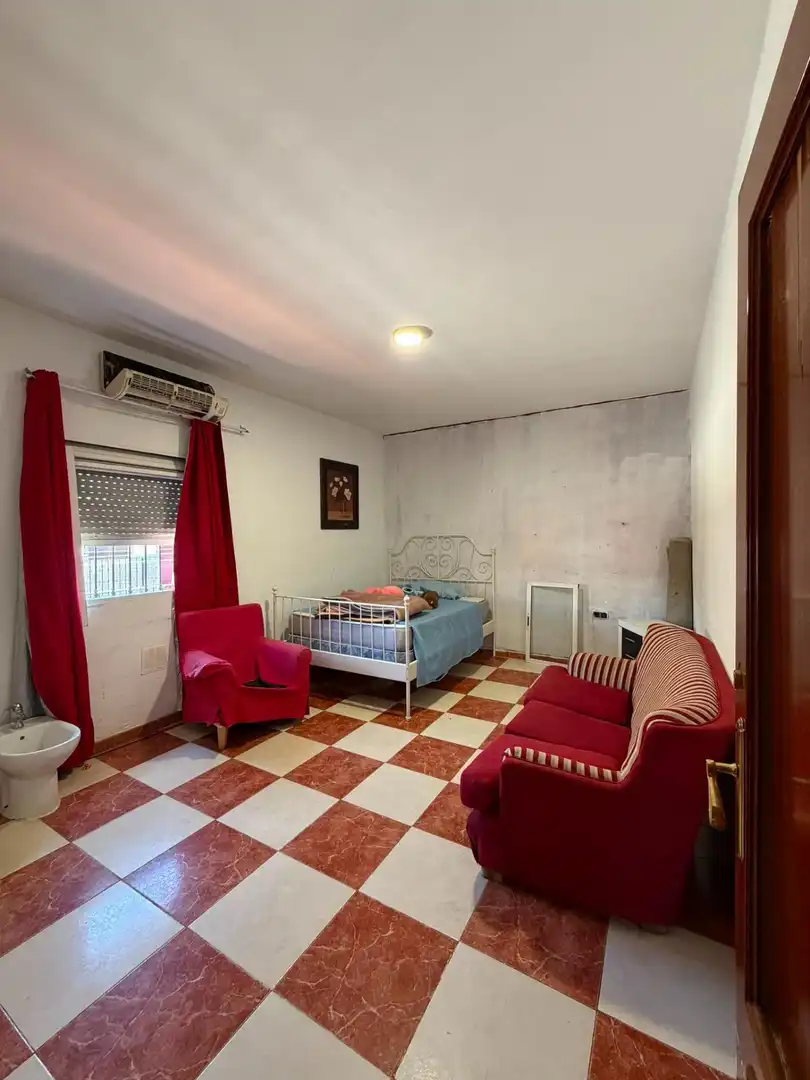 Habitación de Casa o chalet en venta en Utrera