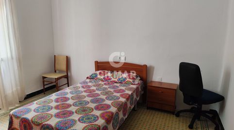 Foto 2 de Piso de alquiler en Los Remedios, Sevilla Capital