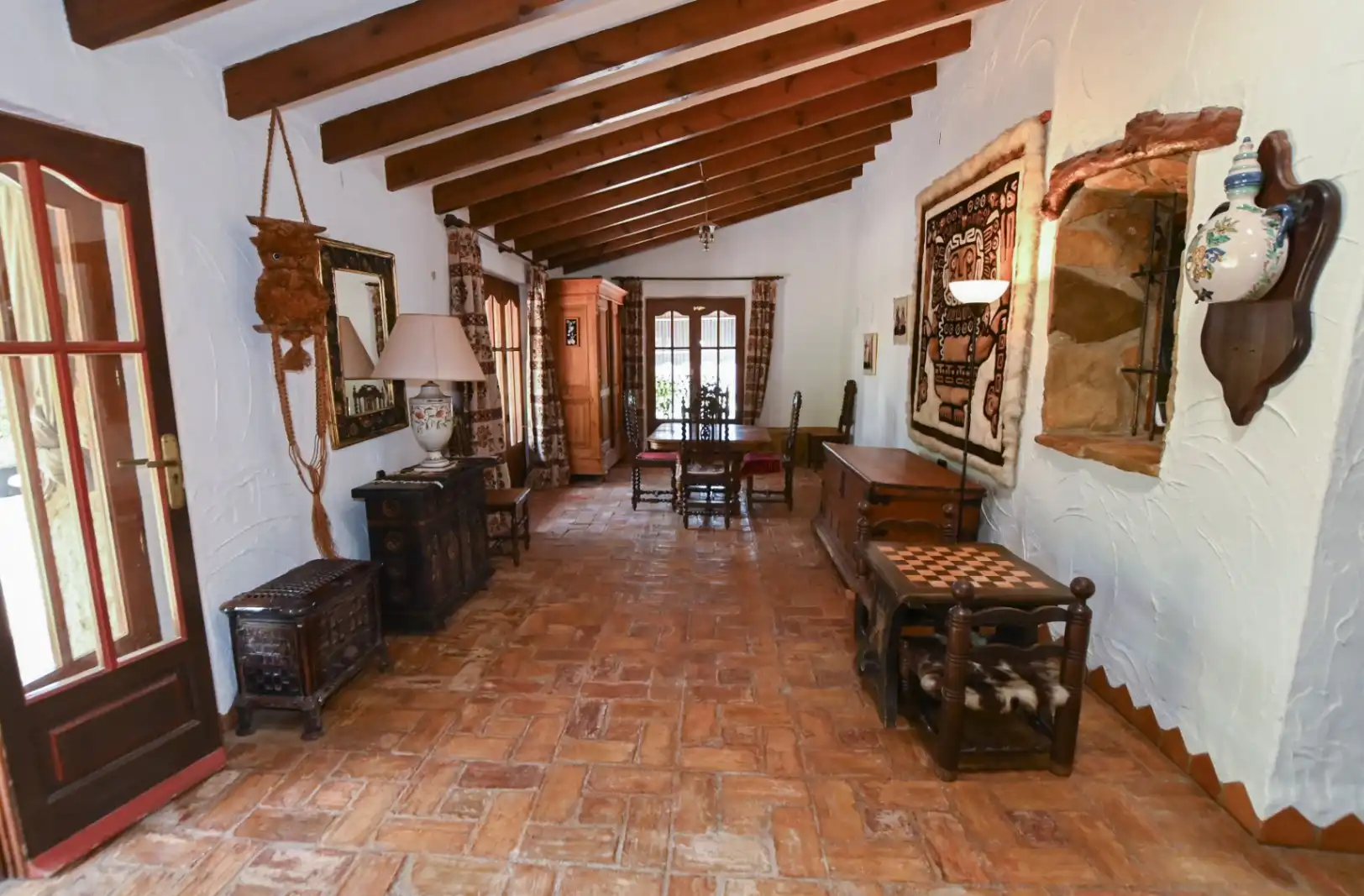 Country homes for sale in Canuta