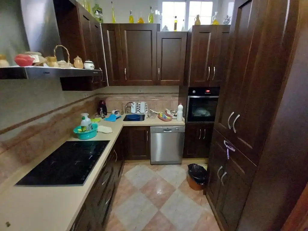 Küche von Einfamilien-Reihenhaus zum Verkauf in Martos mit Terrasse und Möbliert