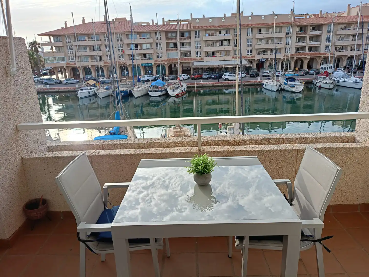 Terraza de Apartamento de alquiler en El Ejido con Aire acondicionado, Amueblado y Horno