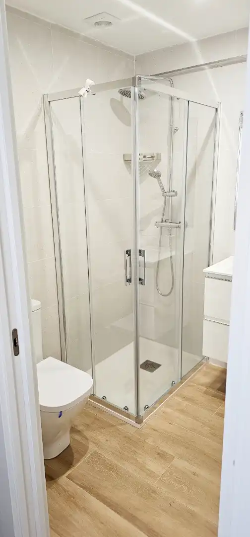 Bany de Apartament de lloguer en Sopela amb Calefacció, Moblat i Forn