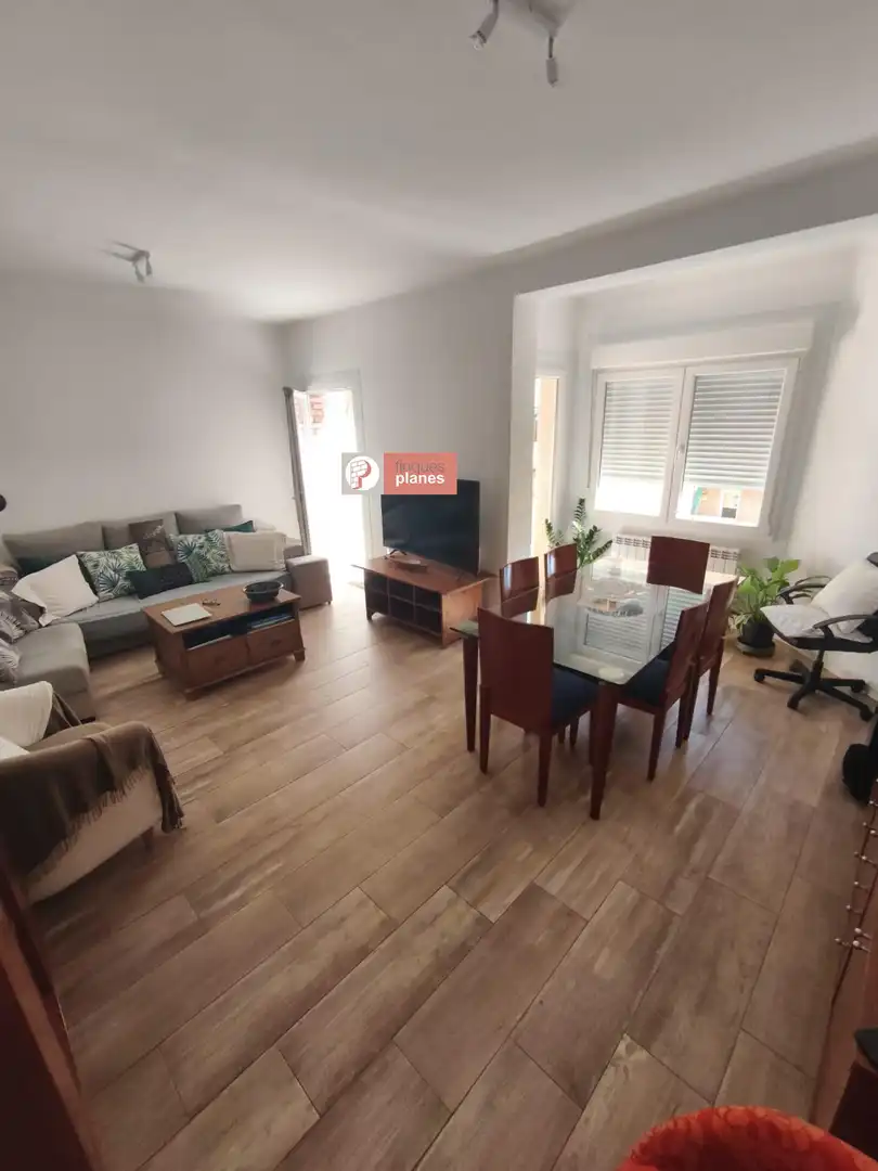 Sala de estar de Piso en venta en Lleida con Calefacción, Parquet y Balcón