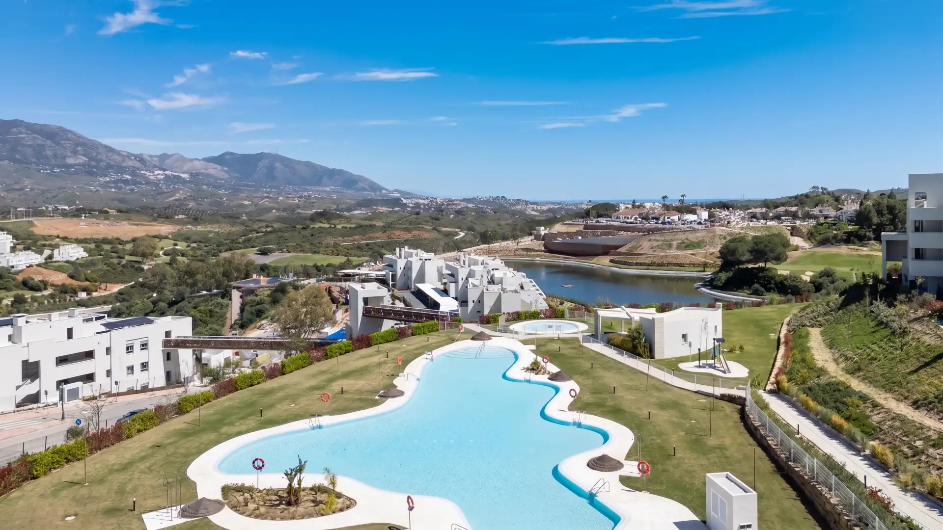 Piscina de Àtic en venda en Mijas amb Aire condicionat, Terrassa i Traster