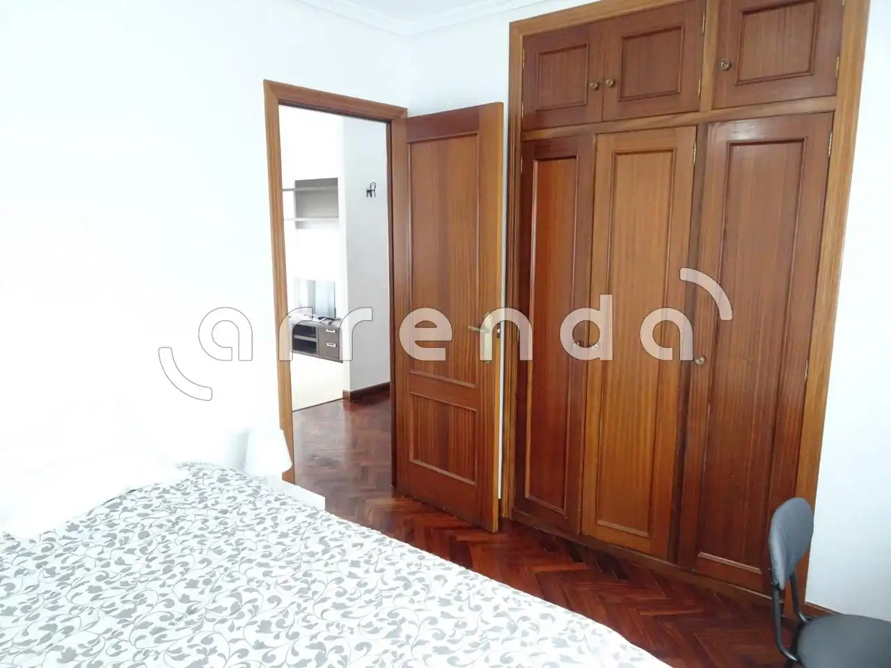Flat for rent in Consuelo Bergés, Valdenoja