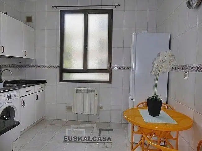 Cocina de Piso en venta en Bilbao  con Calefacción y Parquet