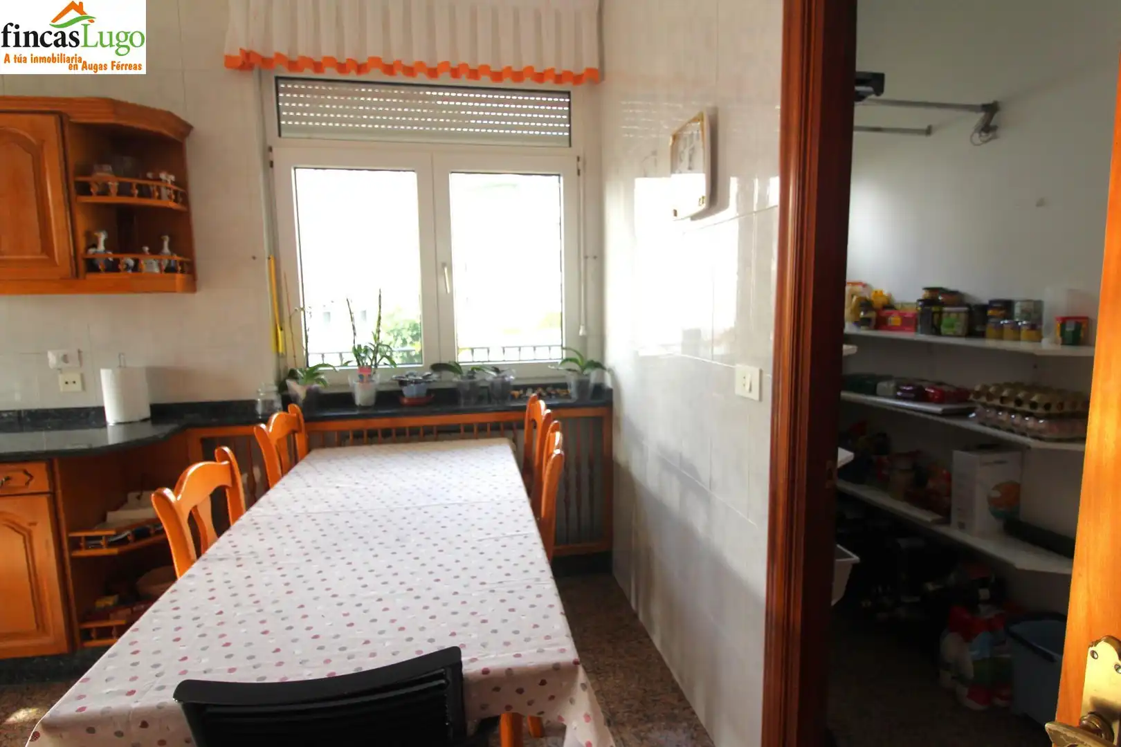 Cocina de Casa o chalet en venta en Lugo con Jardín privado, Terraza y Trastero