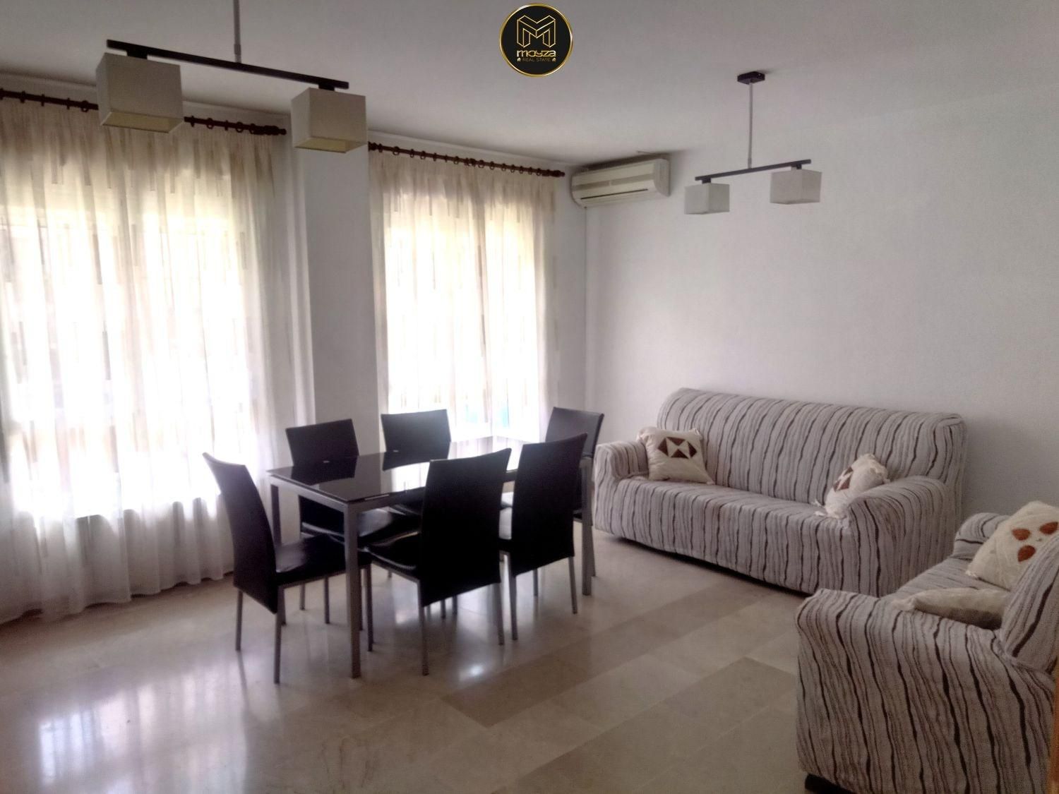 Sala d'estar de Pis en venda en  Jaén Capital amb Aire condicionat, Terrassa i Traster