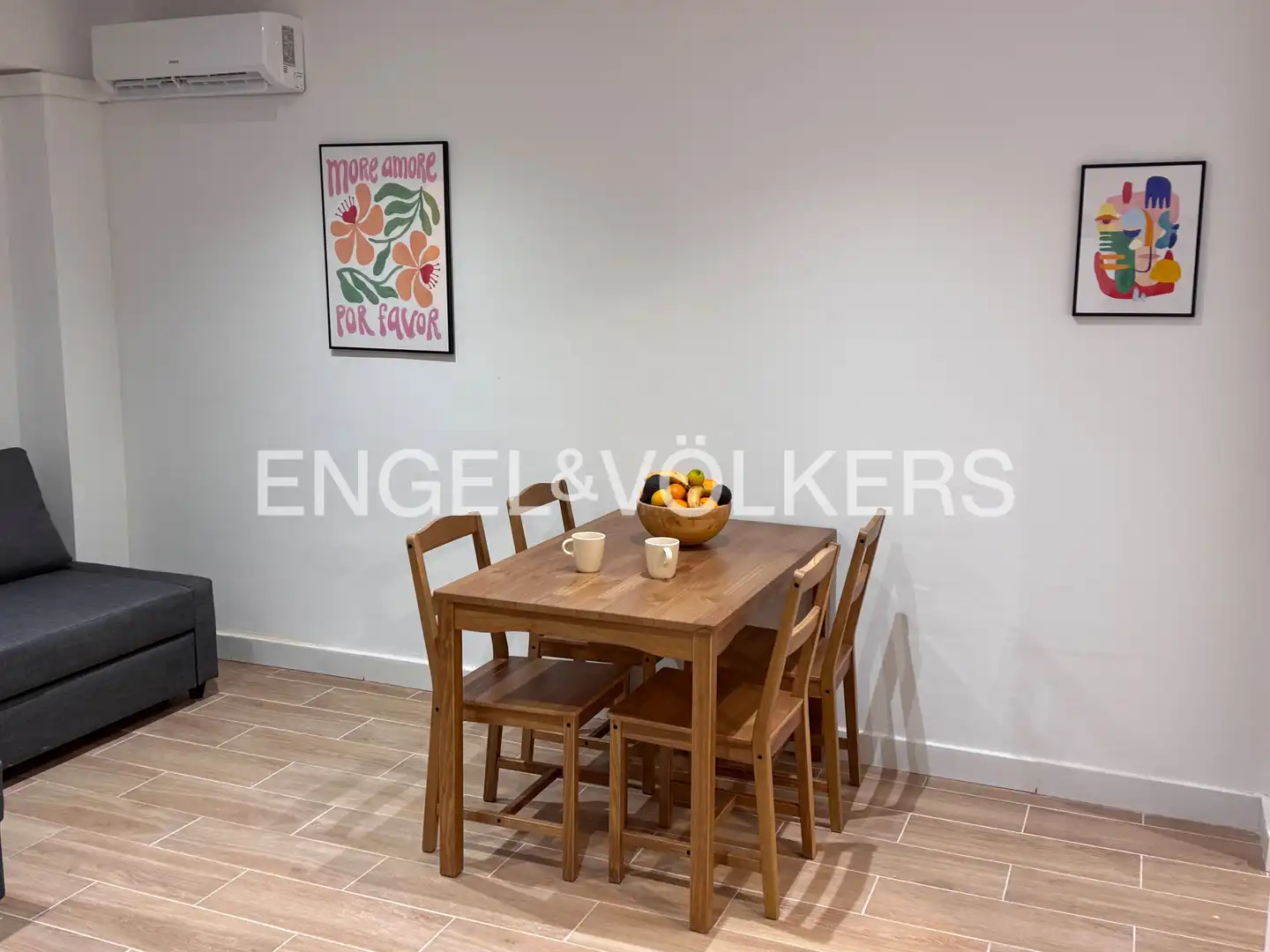 Flat for rent in Carrer de Victòria Kent, Zona Concordia