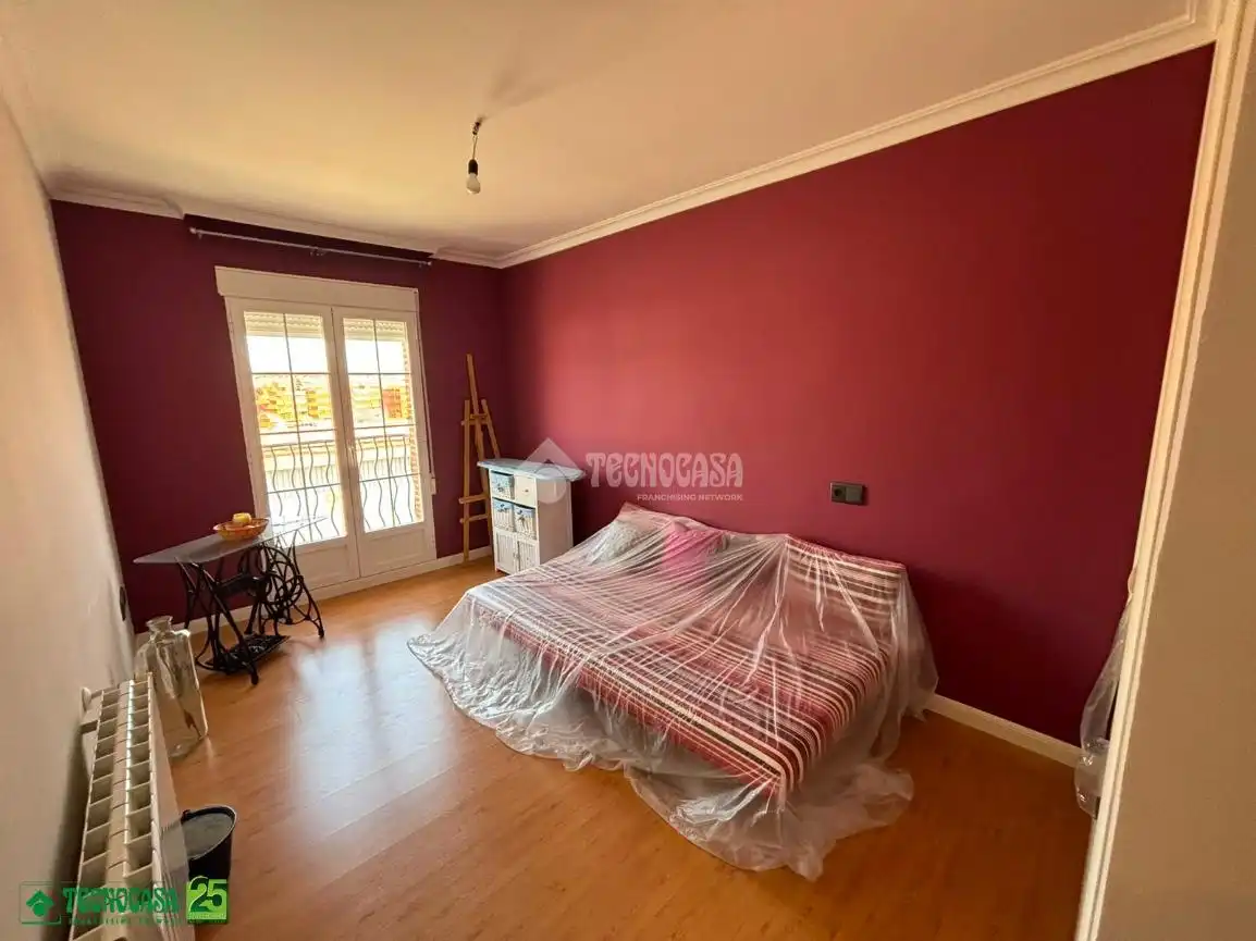 Dormitori de Casa adosada en venda en Calzada de Calatrava amb Aire condicionat, Calefacció i Terrassa