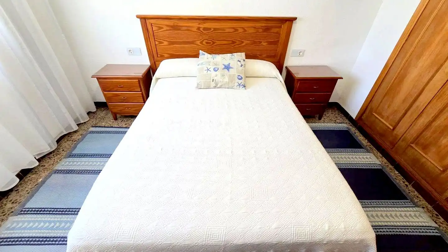 Bedroom of Flat for rent in Gandia