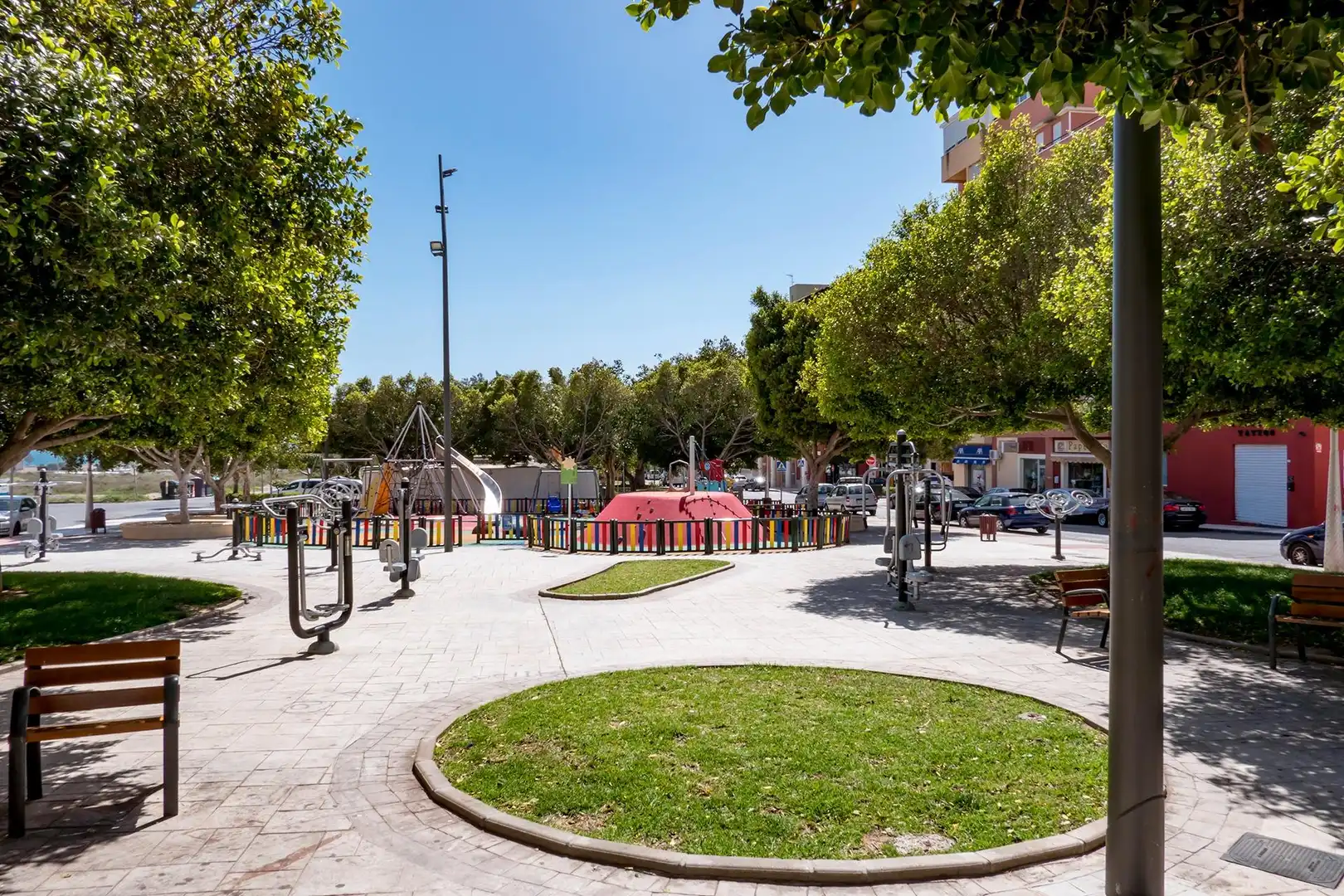 Vista exterior de Piso en venta en Roquetas de Mar con Aire acondicionado y Terraza