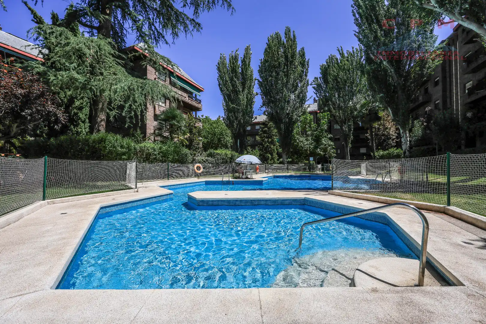 Schwimmbecken von Wohnung zur Miete in Madrid mit Klimaanlage, Heizung und Terrasse