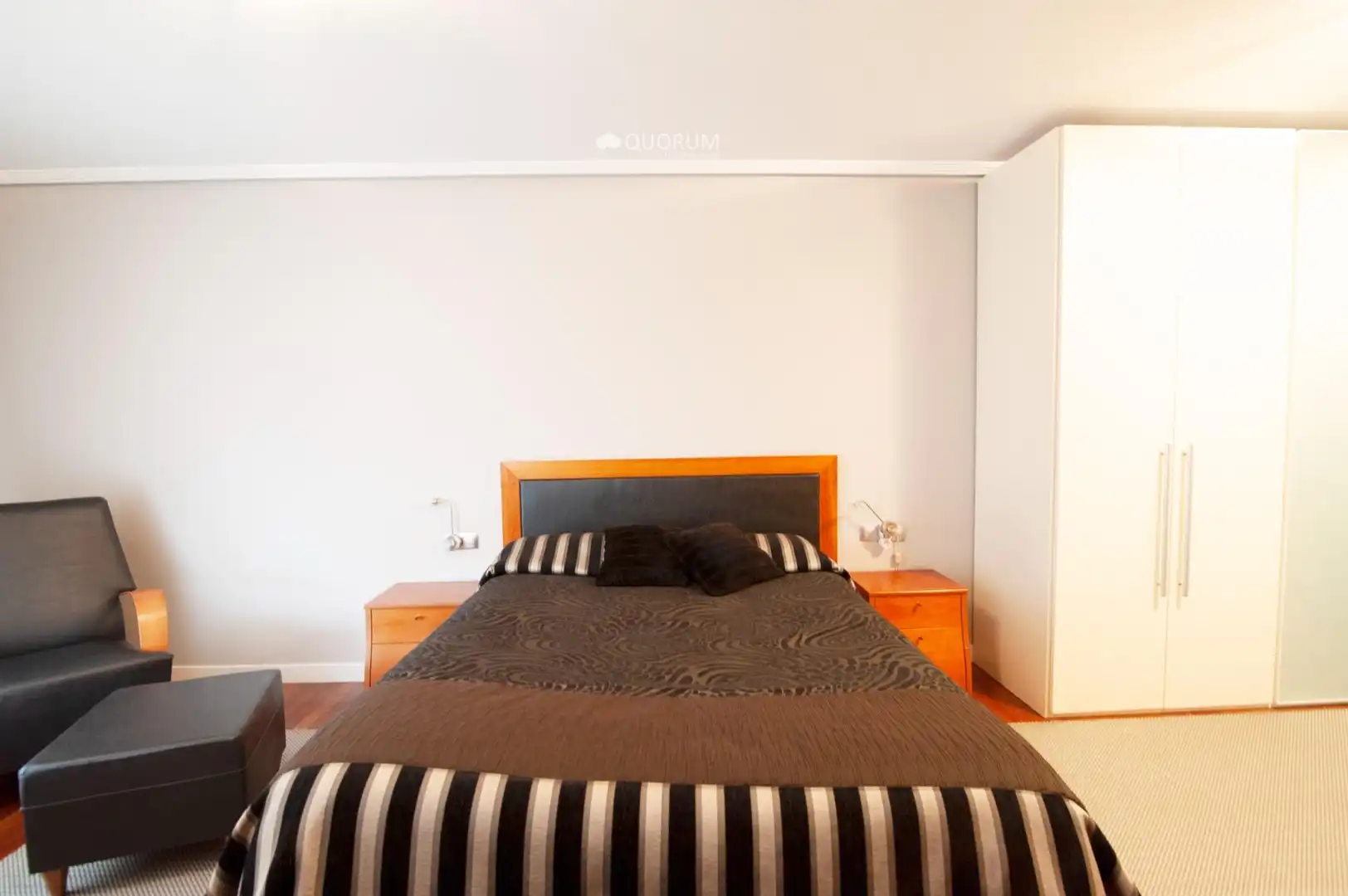 Habitación de Ático en venta en Ugao- Miraballes con Calefacción, Terraza y Trastero