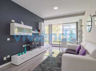 Flat with pool to rent in Calle Orense