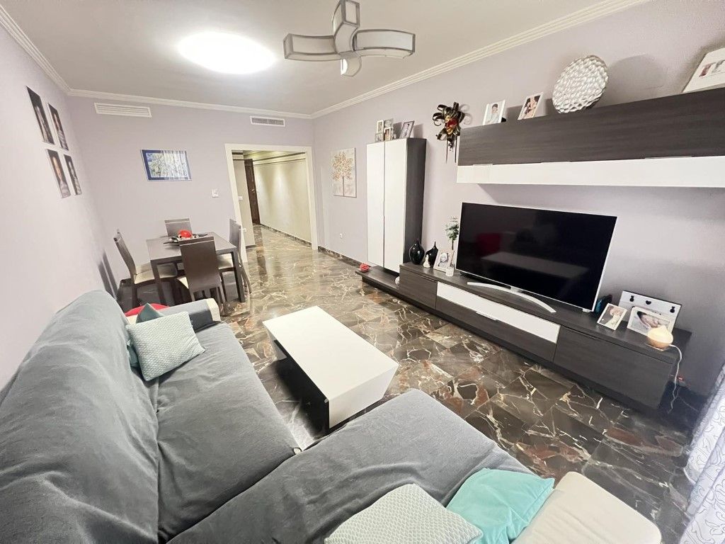 Living room of Flat for sale in Alzira  with Air Conditioner and Balcony