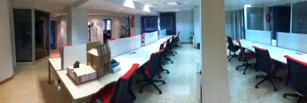 Office space with lift to rent in Calle de Santiago, imagen 5
