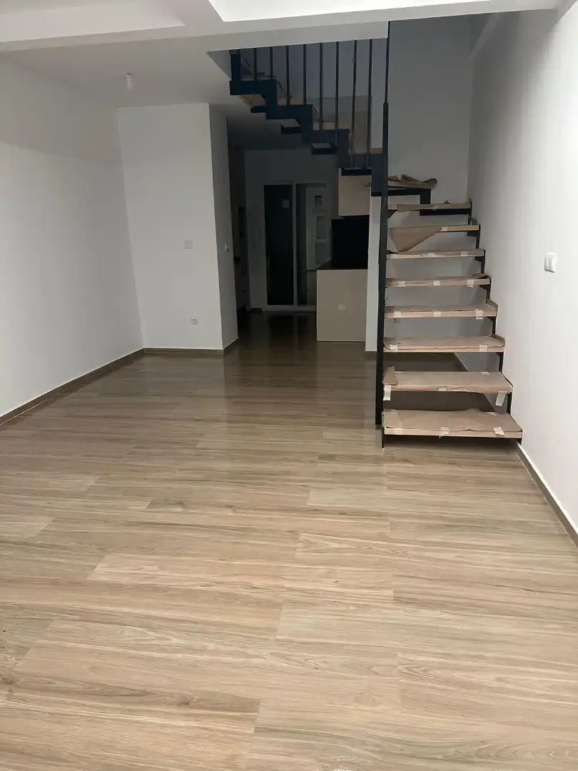 Einfamilien-Reihenhaus zum Verkauf in Elche / Elx mit Terrasse und Balkon