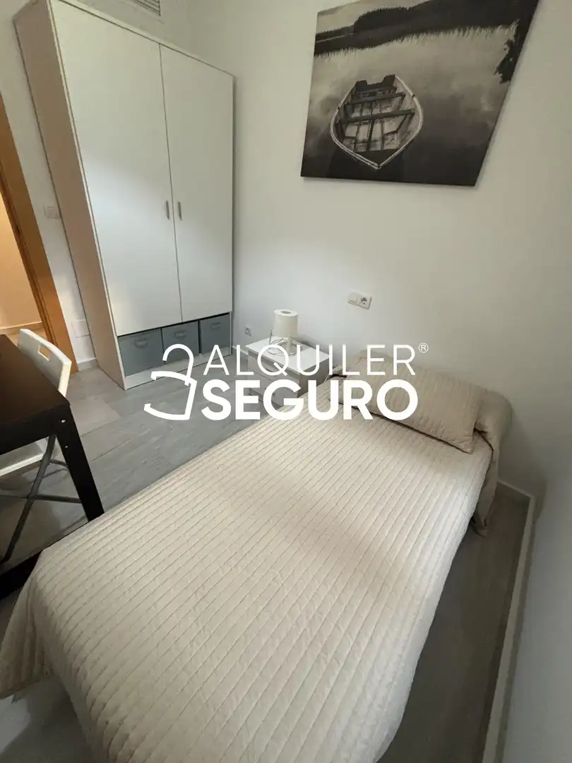 Appartamento con ascensore in affitto a de la Salud, imagen 21