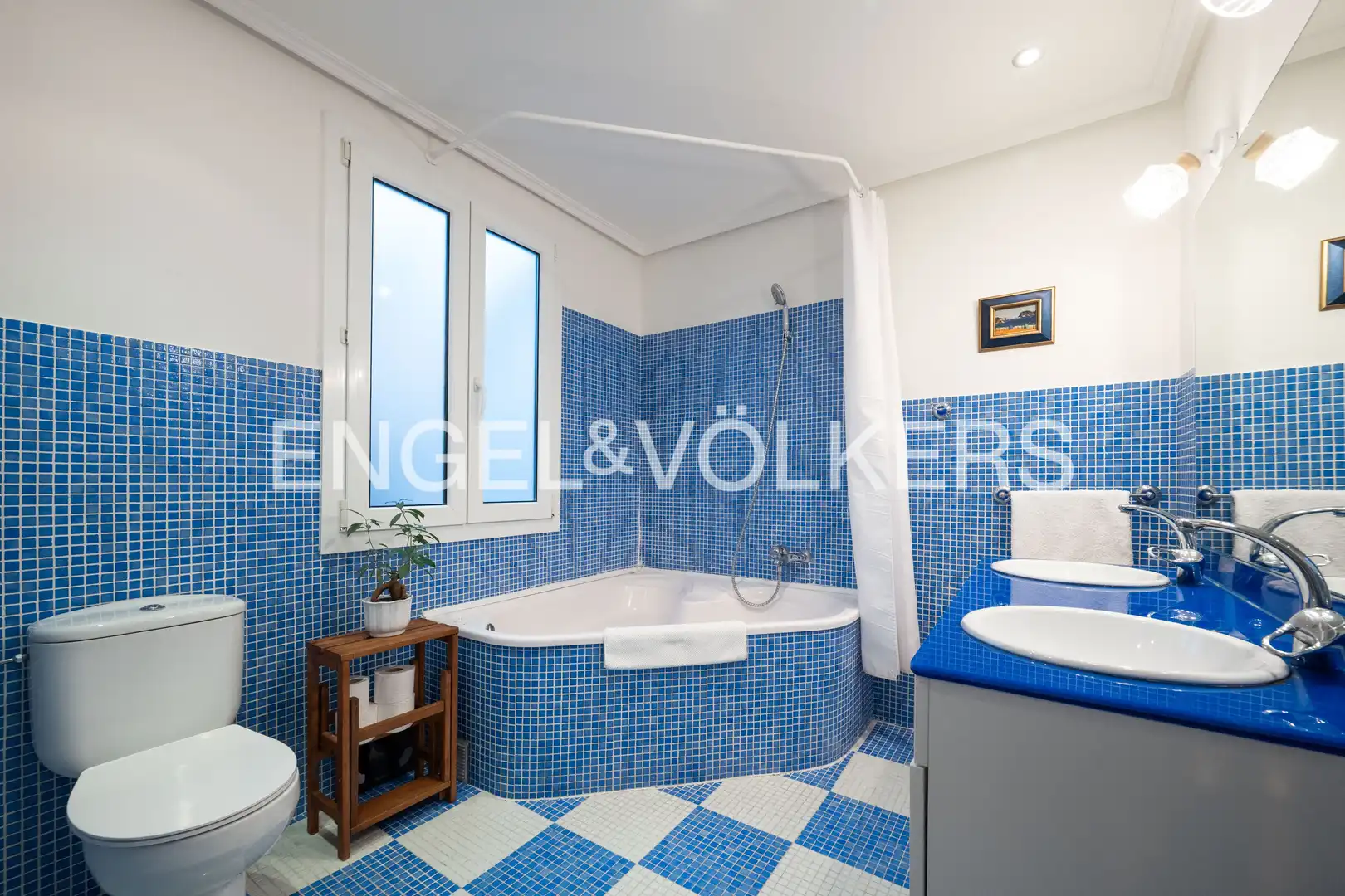 Baño de Ático en venta en Irun  con Calefacción, Amueblado y Balcón