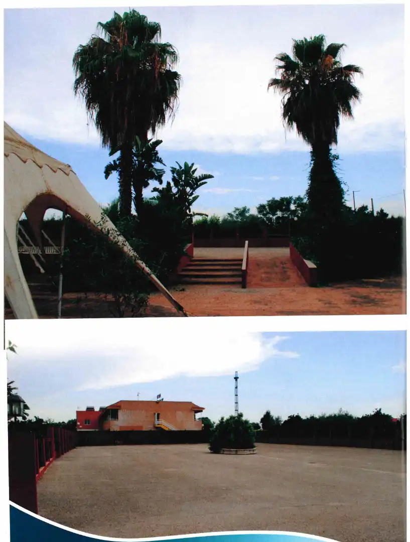 Vista exterior de Local en venda en Sevilla amb Aire condicionat, Calefacció i Moblat