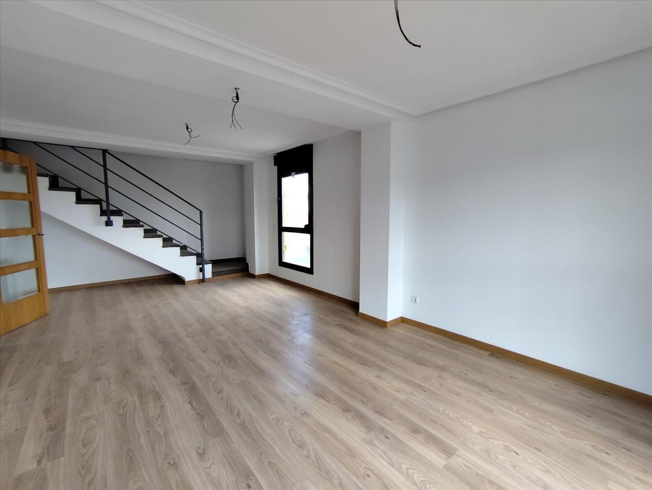 Sala de estar de Piso en venta en Cirueña con Calefacción, Parquet y Terraza