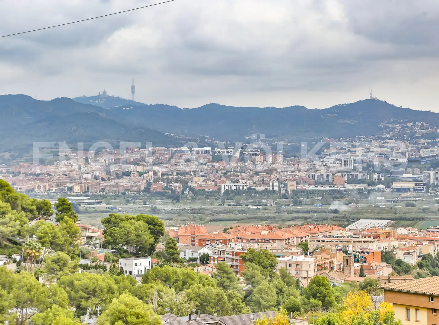 Vista exterior de Casa o chalet en venta en Santa Coloma de Cervelló con Calefacción, Jardín privado y Parquet