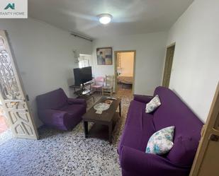 Sala d'estar de Casa o xalet de lloguer en Benamargosa