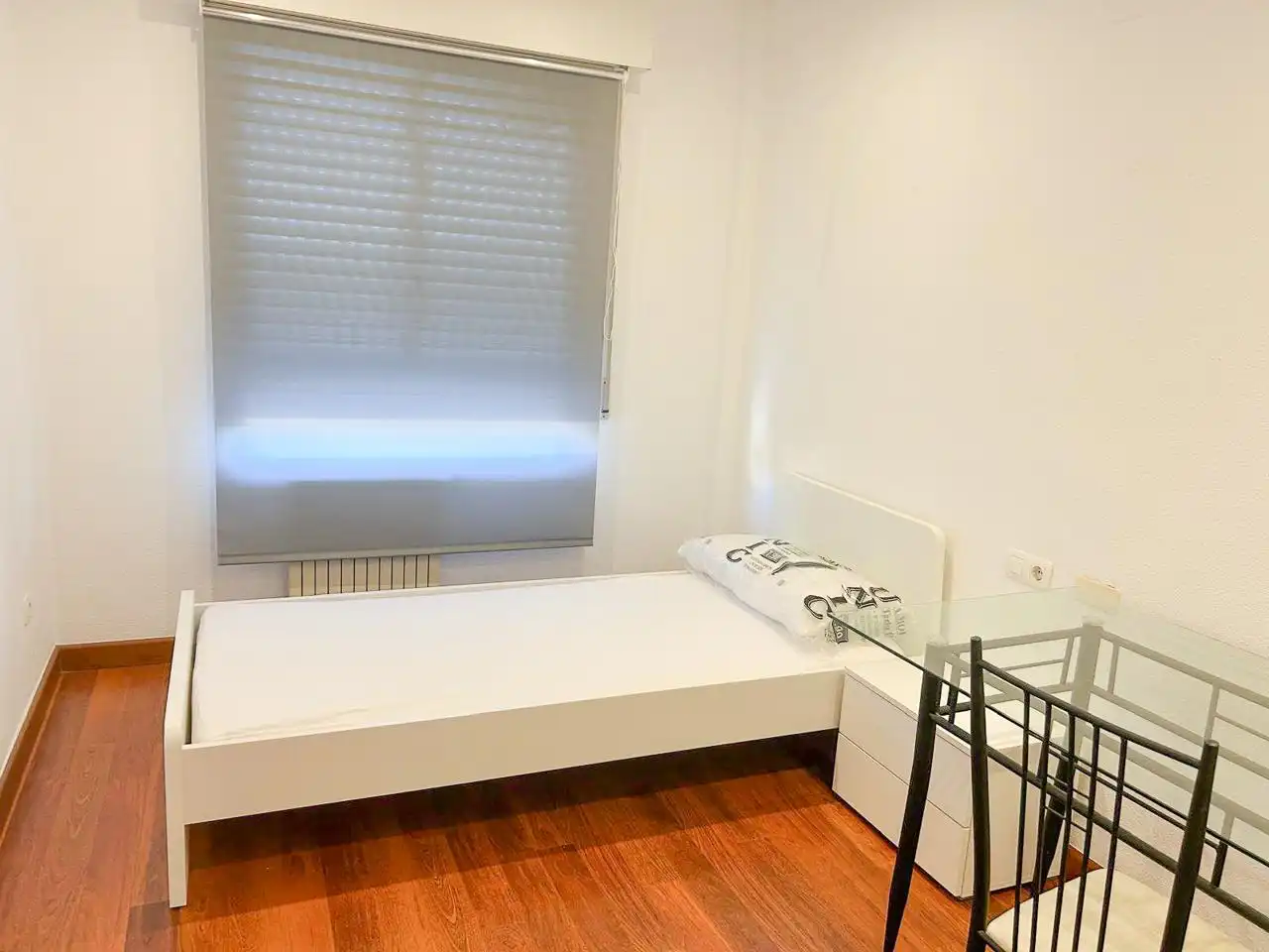 Habitación de Piso de alquiler en Elche / Elx con Aire acondicionado, Parquet y Piscina