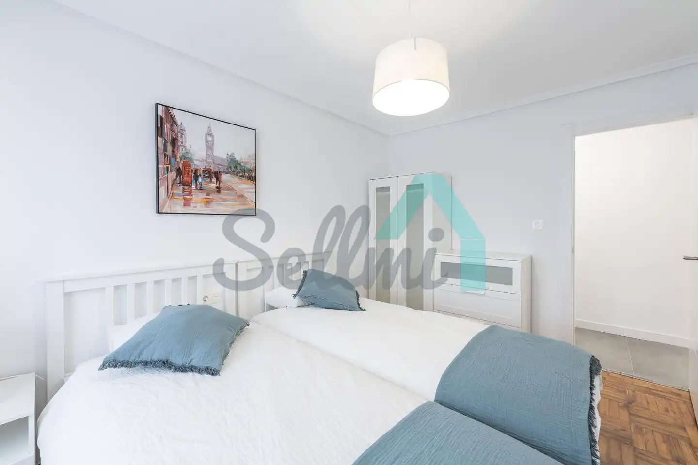 Schlafzimmer von Wohnung zur Miete in Oviedo  mit Heizung, Parkett und Terrasse
