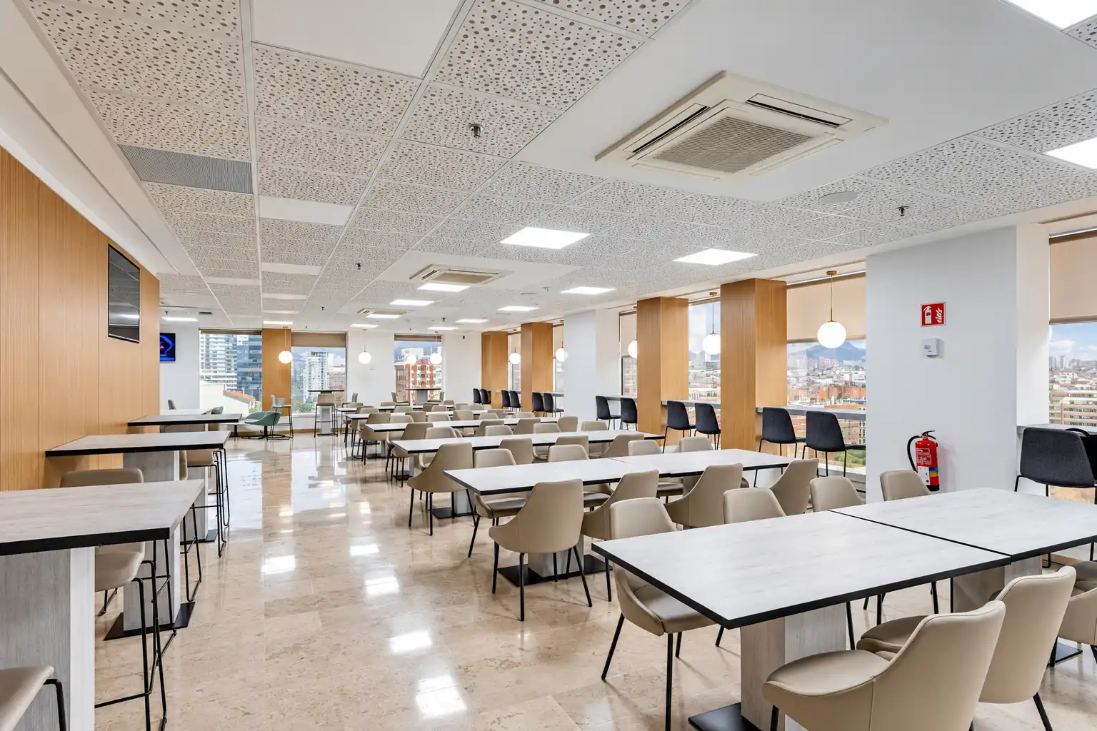 Esszimmer von Büro zur Miete in Sants - Montjuïc