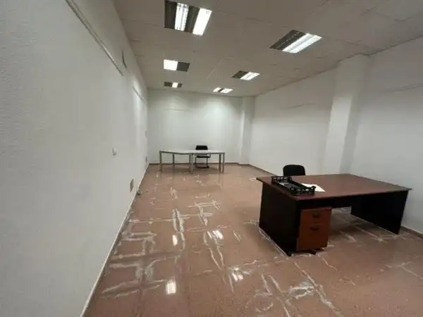 Büro zum Verkauf in Novelda mit Heizung