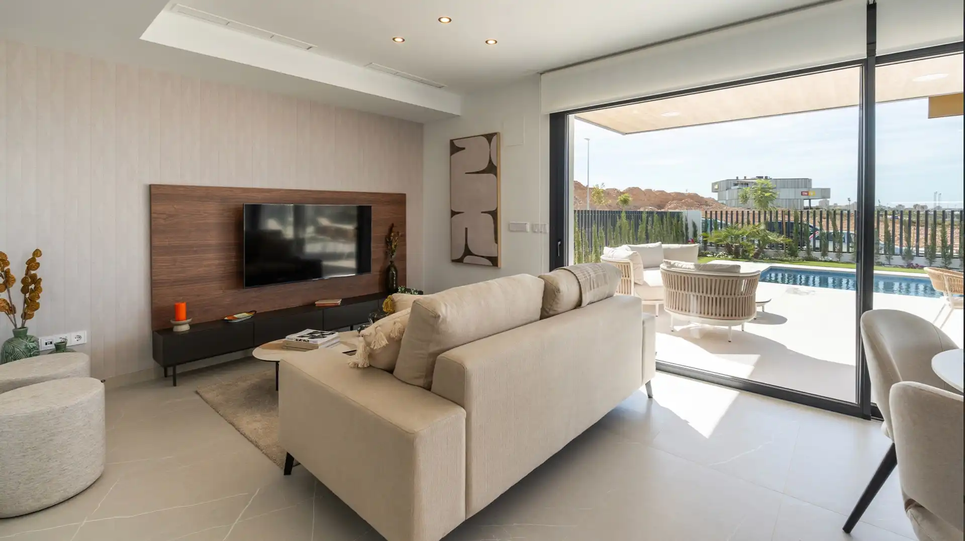Sala d'estar de Casa o xalet en venda en Torrevieja amb Aire condicionat, Terrassa i Piscina