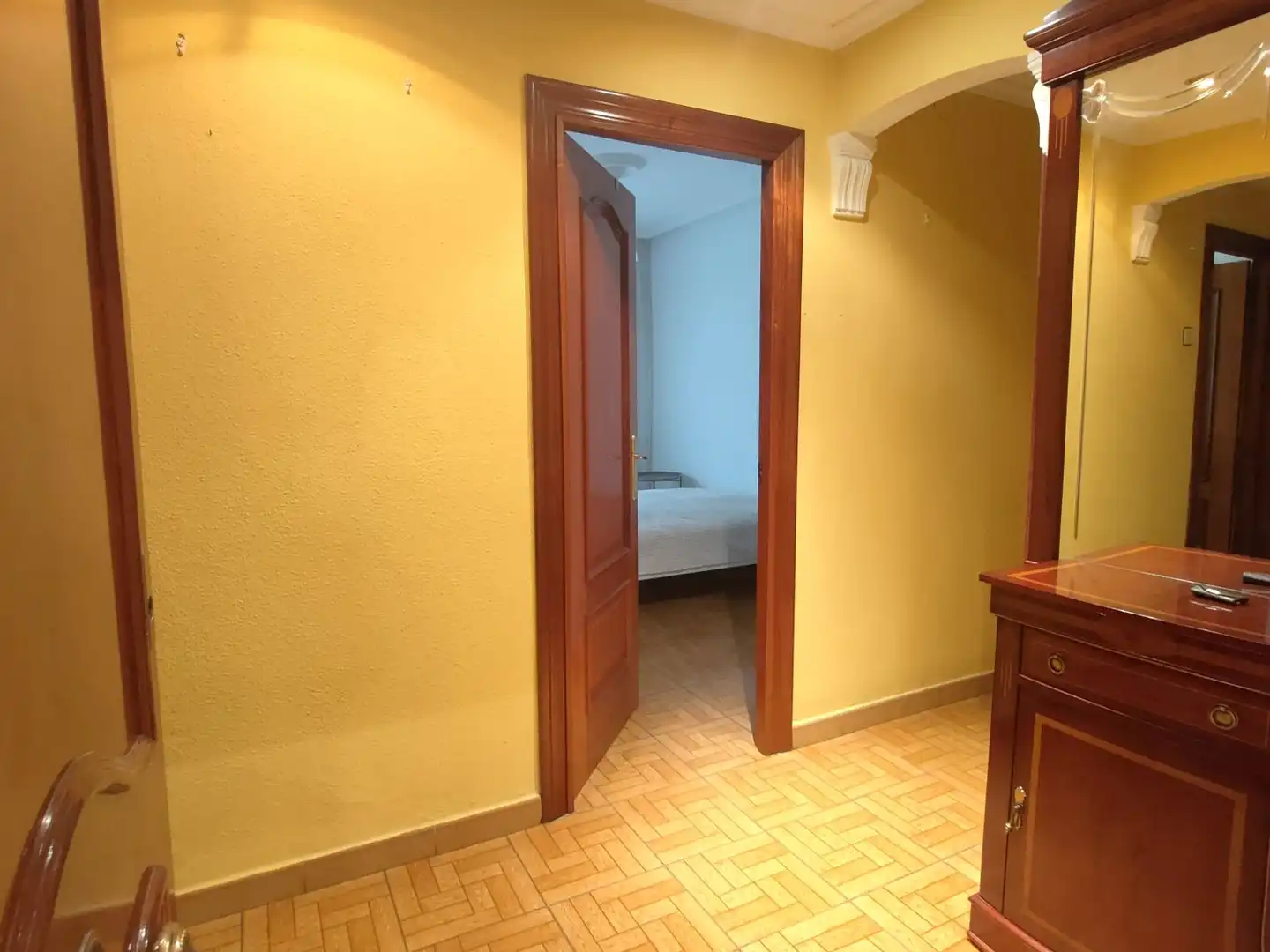 Schlafzimmer von Wohnung zur Miete in Gijón  mit Heizung