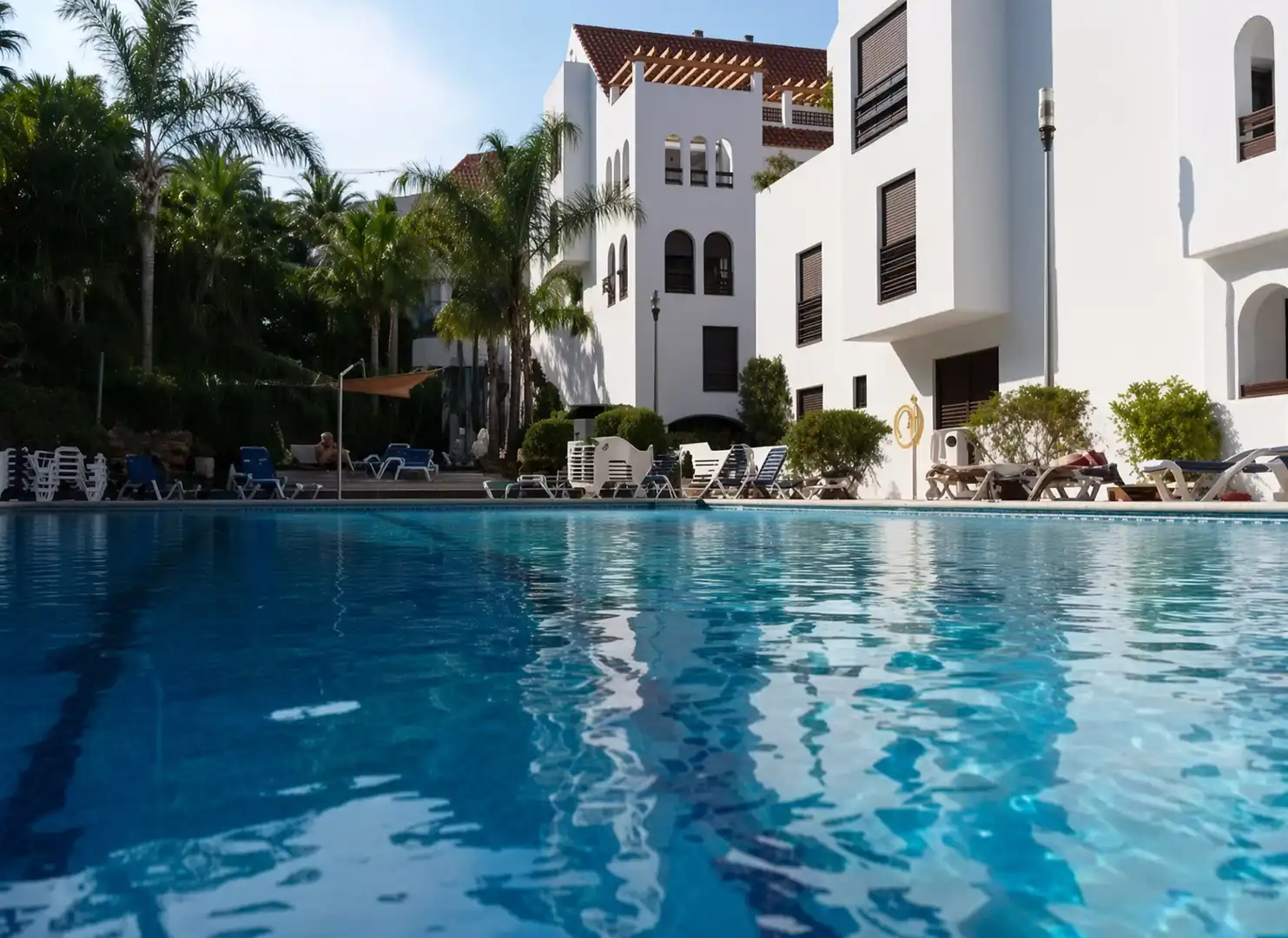 Appartement compact avec piscine à vendre à Nueva Andalucía, imagen 2