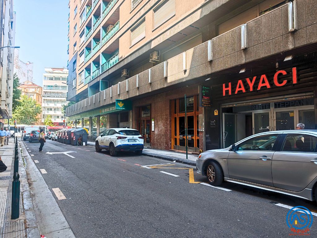 Exterior view of Premises for sale in  Zaragoza Capital  with Air Conditioner, Heating and Alarm