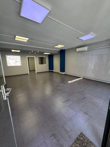 Local comercial en Venta en La Balconada - Cal Gravat