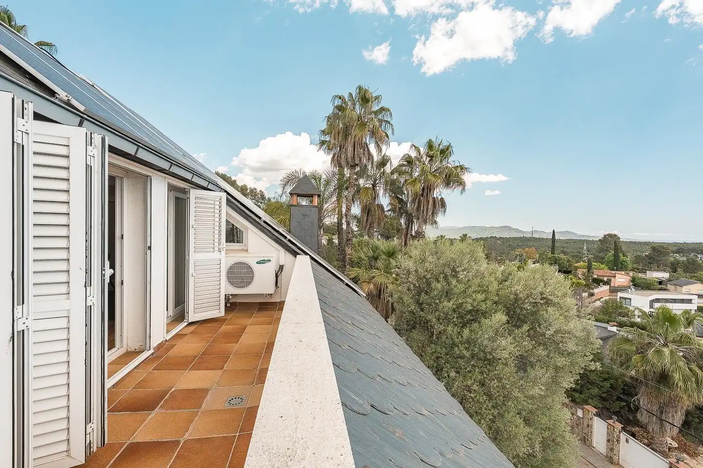 Terrassa de Casa o xalet en venda en Pallejà amb Calefacció, Jardí privat i Terrassa