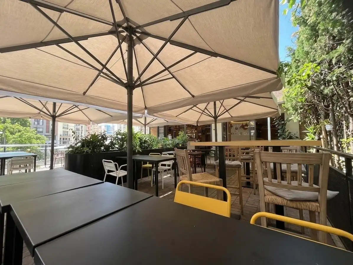 Terraza de Local de alquiler en Ciudad Lineal