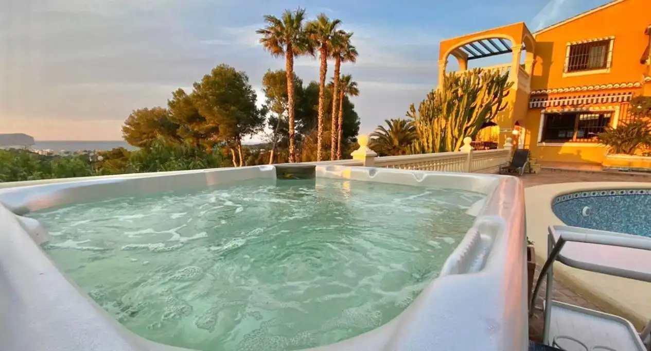 Swimming pool of Houses for sale in Jávea / Xàbia  with Air Conditioner, Heating and Private garden
