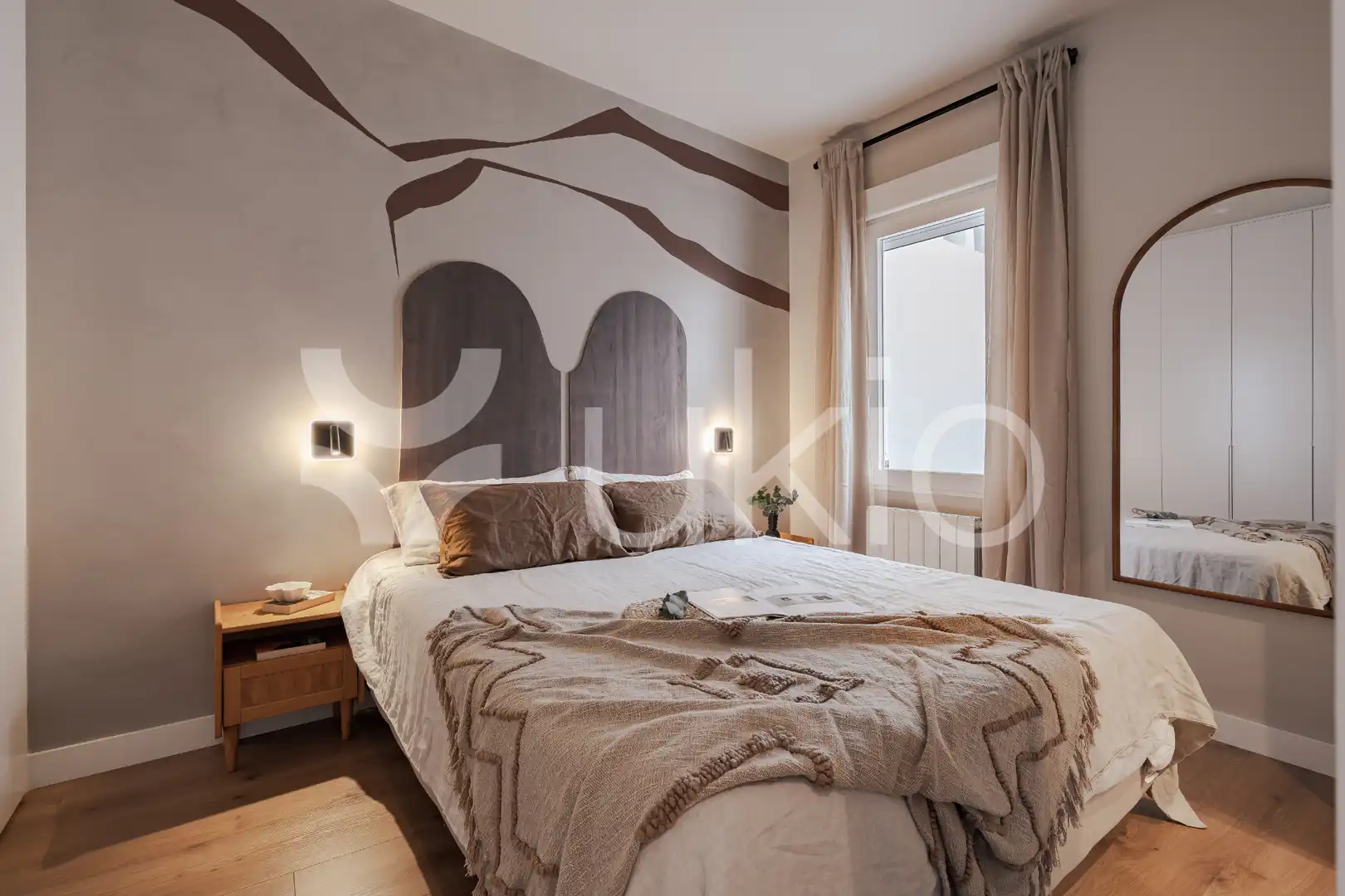 Dormitori de Apartament de lloguer en Madrid amb Aire condicionat, Calefacció i Terrassa