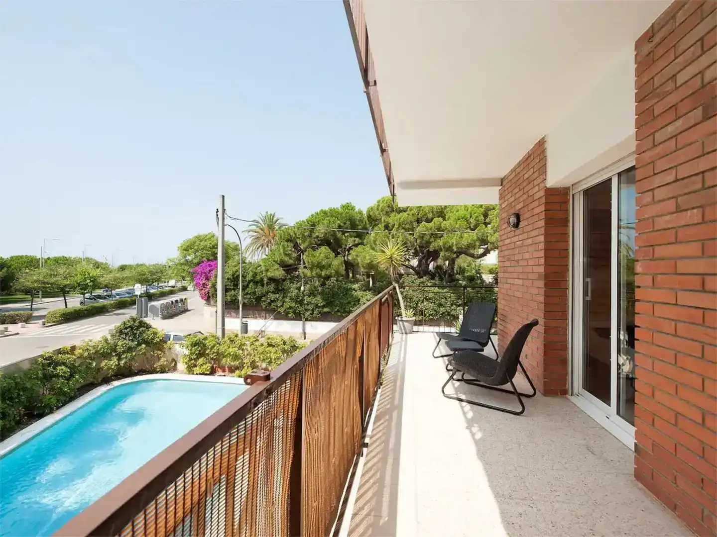 Terrasse von Wohnung zur Miete in Castelldefels mit Klimaanlage, Schwimmbad und Balkon