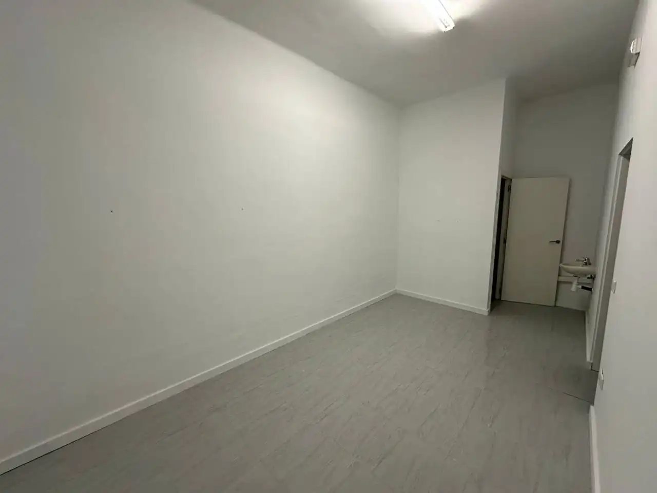 Business premises for sale in Calle Salauris, imagen 8