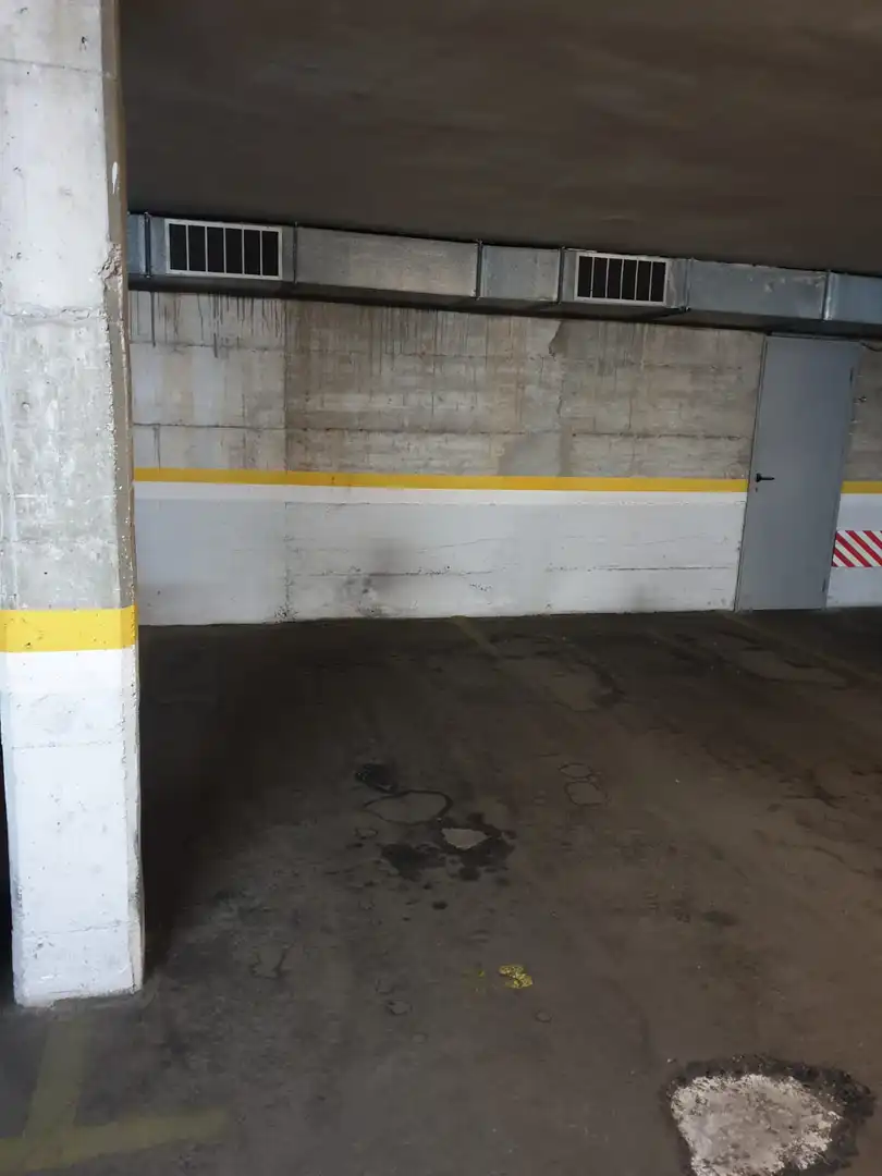 Individual en alquiler en Carrer de Gurrea