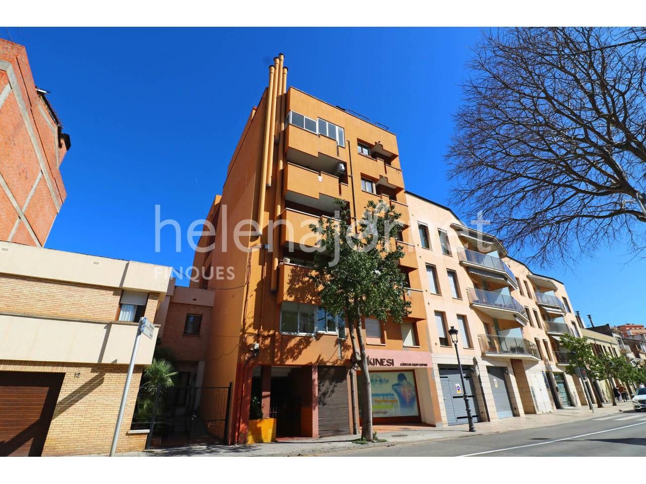 Vista exterior de Pis en venda en Sant Feliu de Guíxols amb Aire condicionat, Calefacció i Alarma