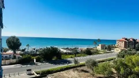 Vista exterior de Apartamento en venta en Villajoyosa / La Vila Joiosa con Aire acondicionado, Terraza y Trastero