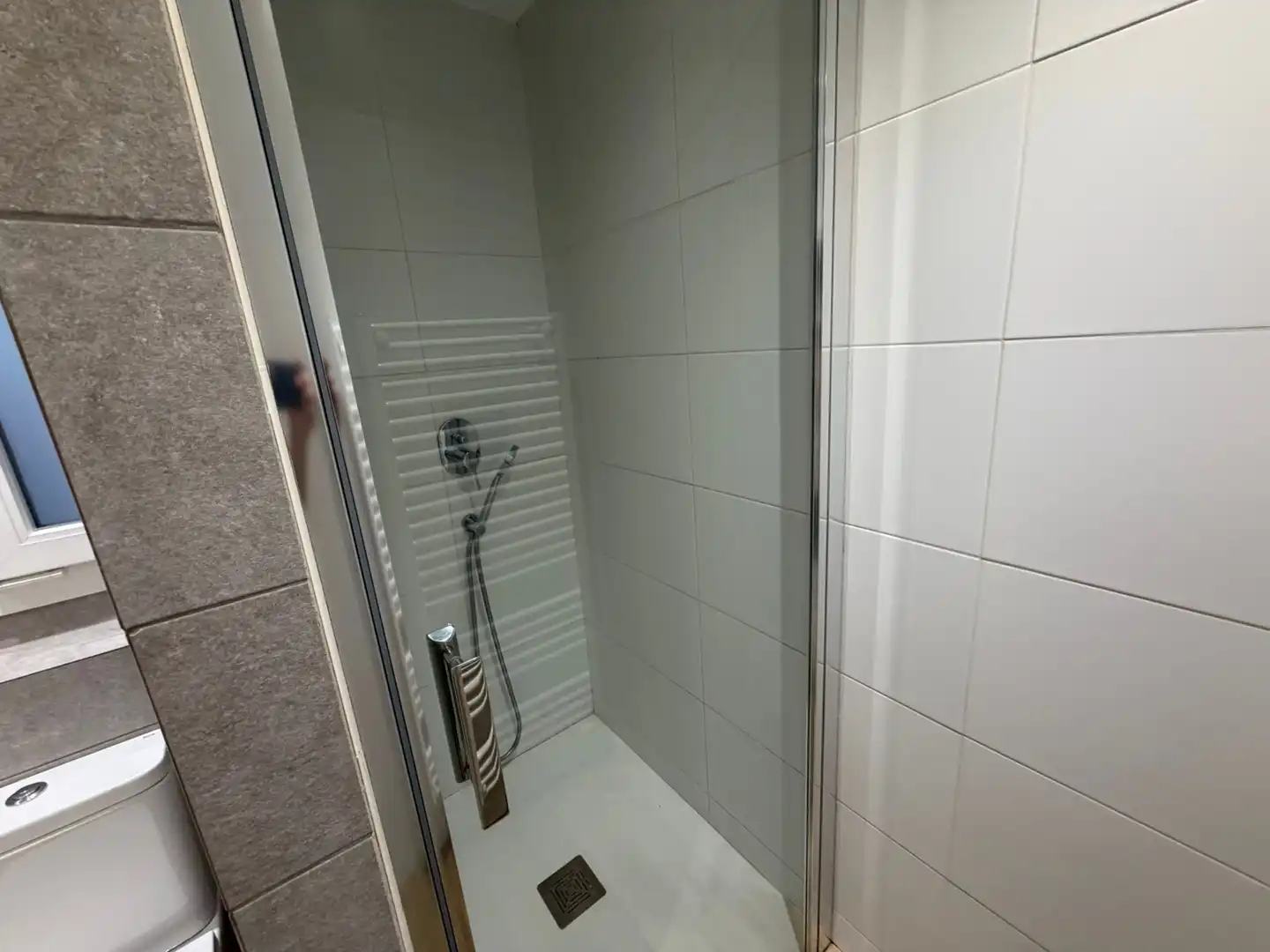 Baño de Piso de alquiler en Lleida con Aire acondicionado, Amueblado y Horno