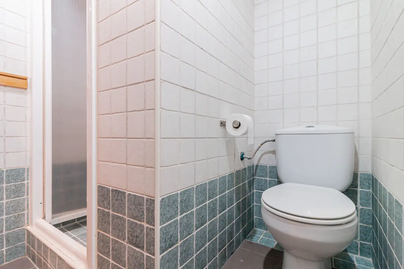 Bathroom of Ground floor for sale in Madrid  with Furnished