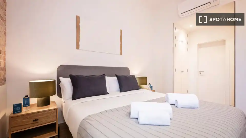 Flat with terrace to rent in Eixample, imagen 10